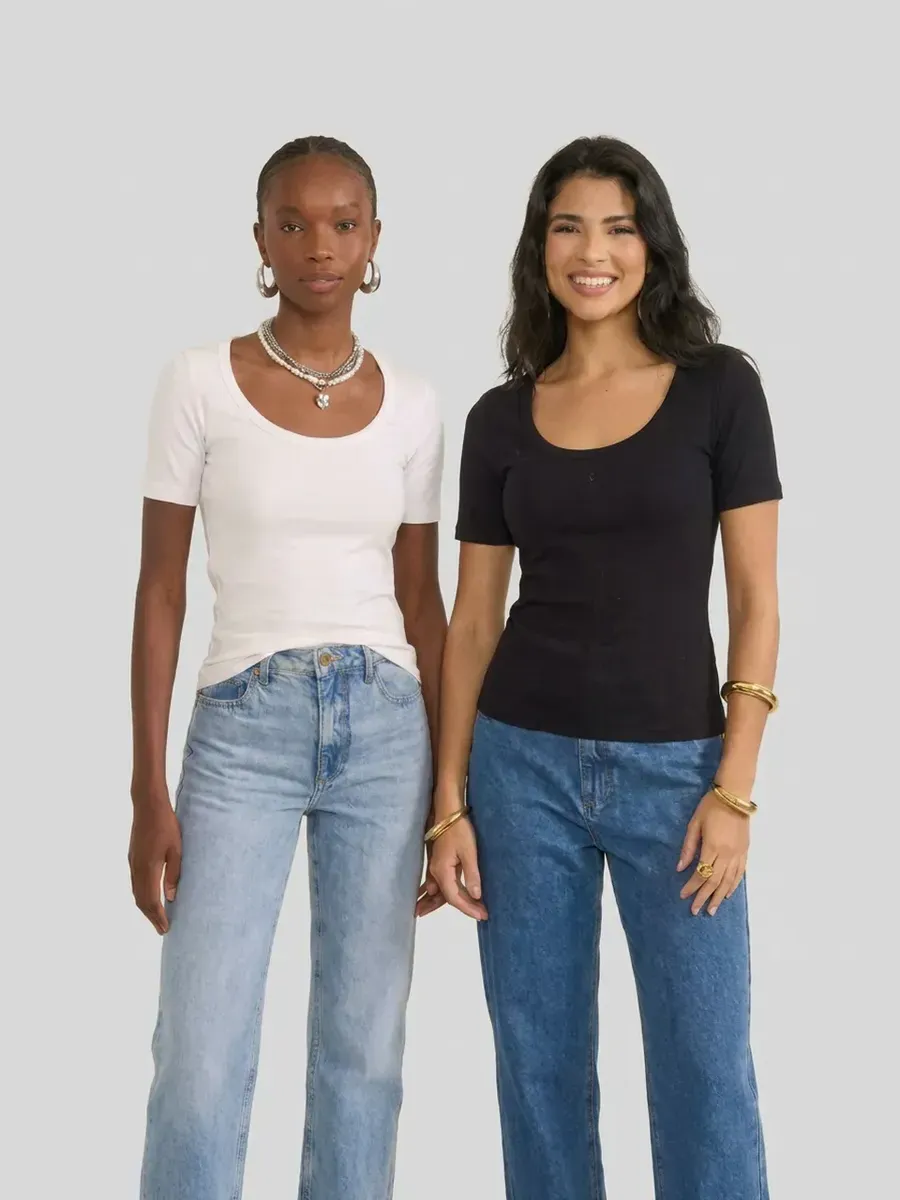 Kit 2 Peças Camiseta Feminina Slim Algodão Canelada Colcci — foto 3 de 7