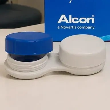 Lentes De Contato Alcon Air Optix Plus Hydraglyde Com Grau — foto 2 de 3