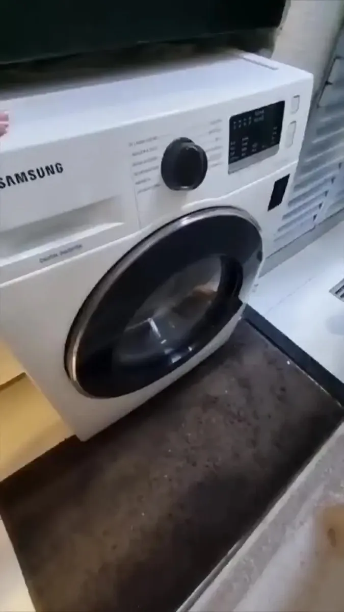 Lava E Seca Samsung Wd11m Com Digital Inverter Branca 11kg Cor Branco — foto 4 de 7